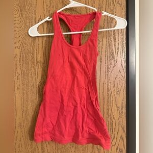 Lululemon pink tank